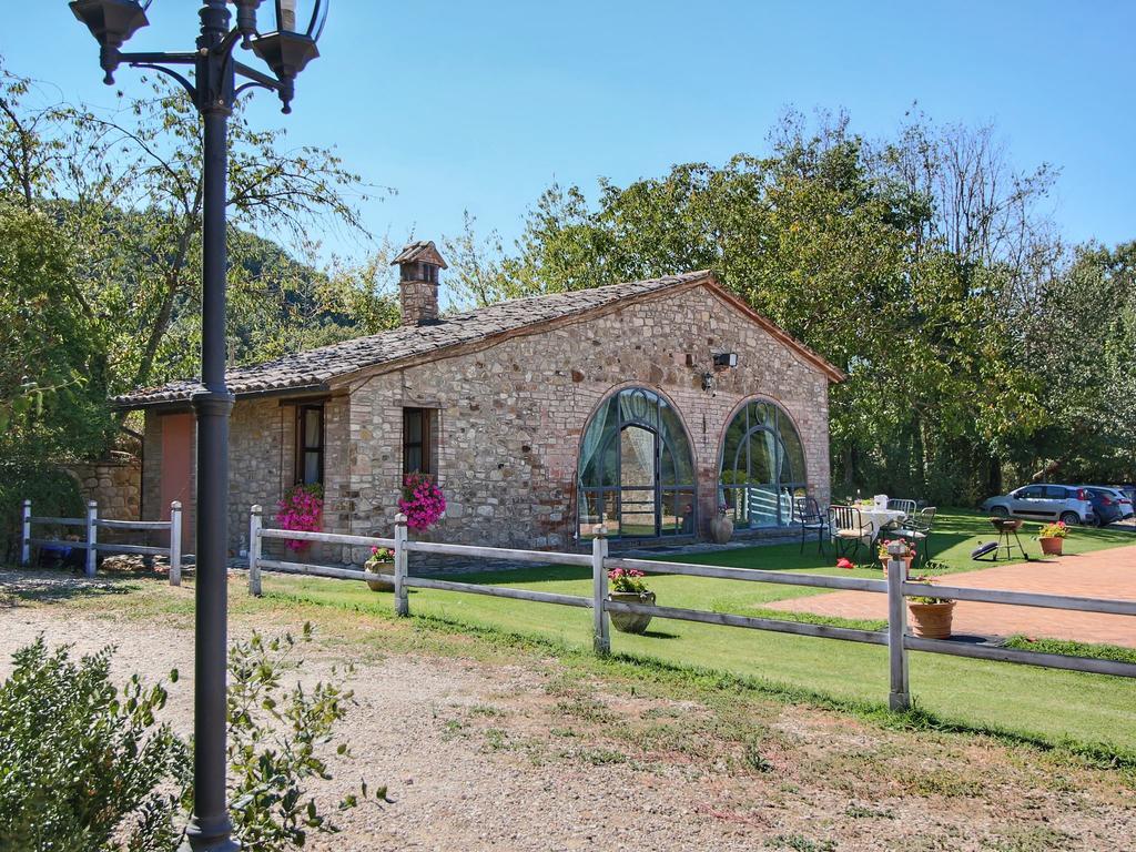 Belvilla By Oyo Casa Rovello Todi Luaran gambar